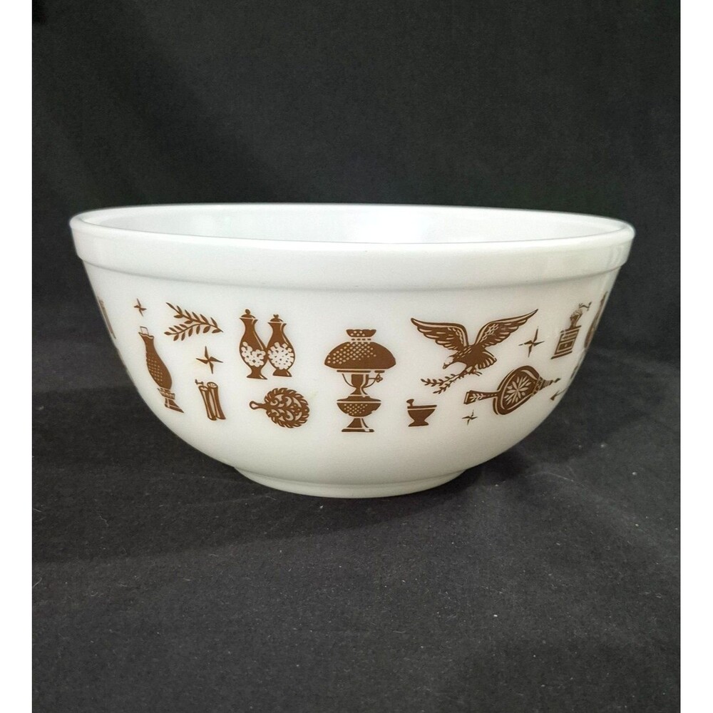 Vintage PYREX # 403 , 2 1/2 Qt Mixing Bowl Early American Pattern Brown & White